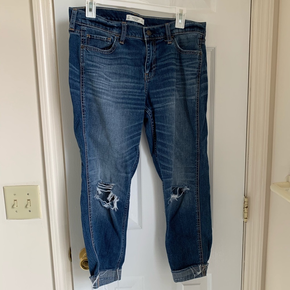 Abercrombie & Fitch destroyed capris